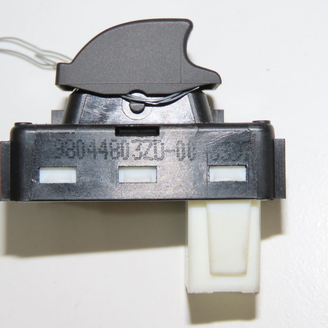 Commande lève-glace porte avant gauche occasion PEUGEOT PARTNER II Phase 3 04-2015->... 1.6 BlueHDI 100ch 98016307ZD 2