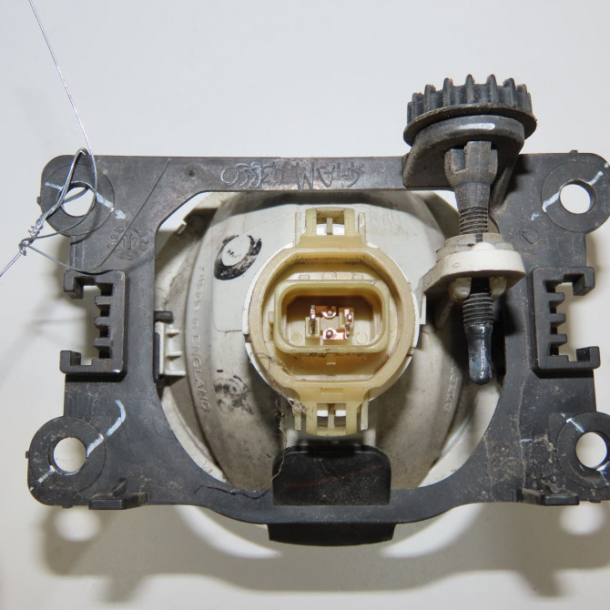 Phare antibrouillard avant droit occasion PEUGEOT PARTNER II Phase 3 04-2015->... 1.6 BlueHDI 100ch 9675450980 2