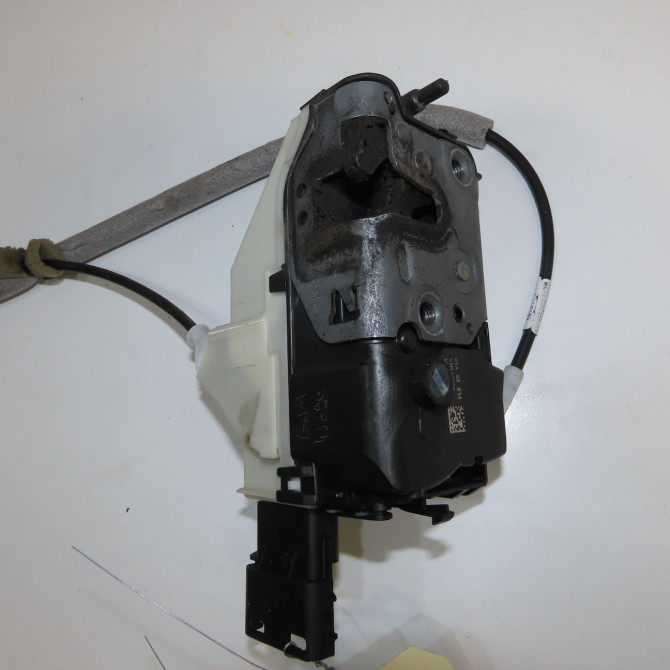 Serrure porte coulissante d occasion PEUGEOT PARTNER II Phase 3 04-2015->... 1.6 BlueHDI 100ch 9137N8 1