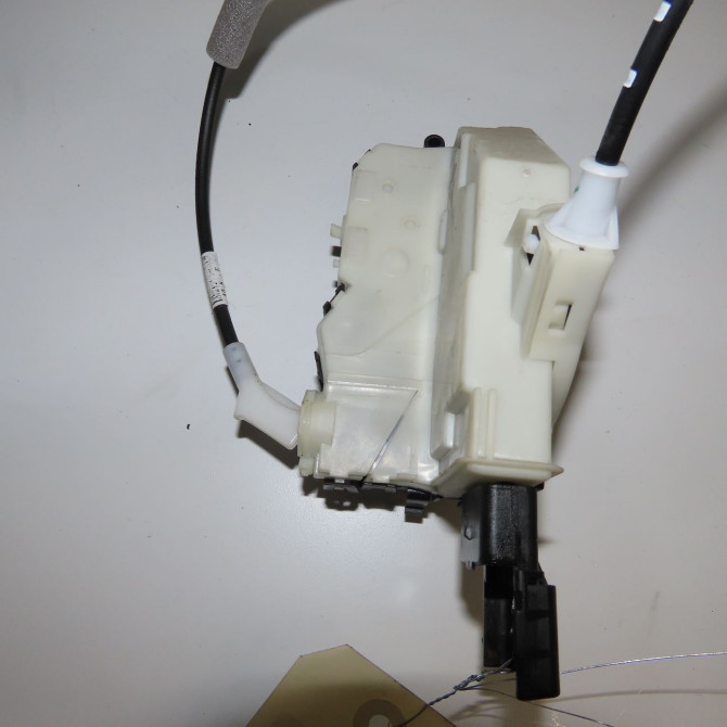 Serrure porte coulissante d occasion PEUGEOT PARTNER II Phase 3 04-2015->... 1.6 BlueHDI 100ch 9137N8 2