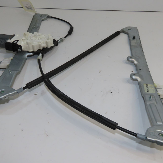 Mecanisme+moteur leve-glace avg occasion MITSUBISHI COLT VI Phase 2 10-2008->12-2012 5713A133 2