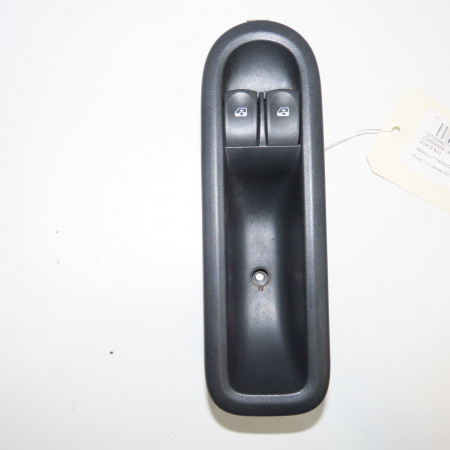 Commande lève-glace porte avant gauche occasion RENAULT TWINGO II Phase 1 06-2007->11-2011 1.2i 16v 75ch 8200214939