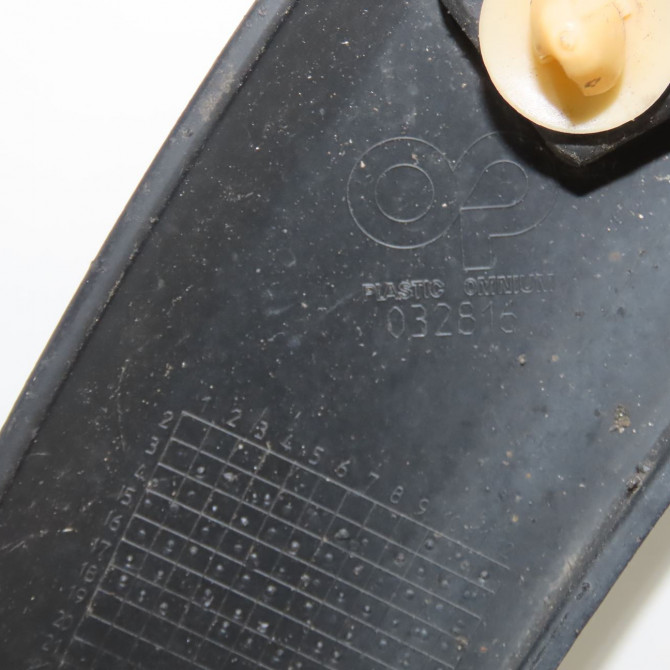 Elargisseur aile arg occasion RENAULT CAPTUR Phase 1 04-1995->04-1999 0.9i TCE 90ch 788A38847R 4