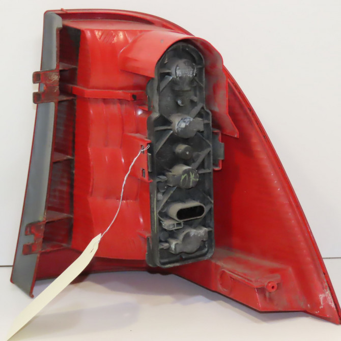 Feu arrière gauche occasion MERCEDES CLASSE ML I 8200886944 2