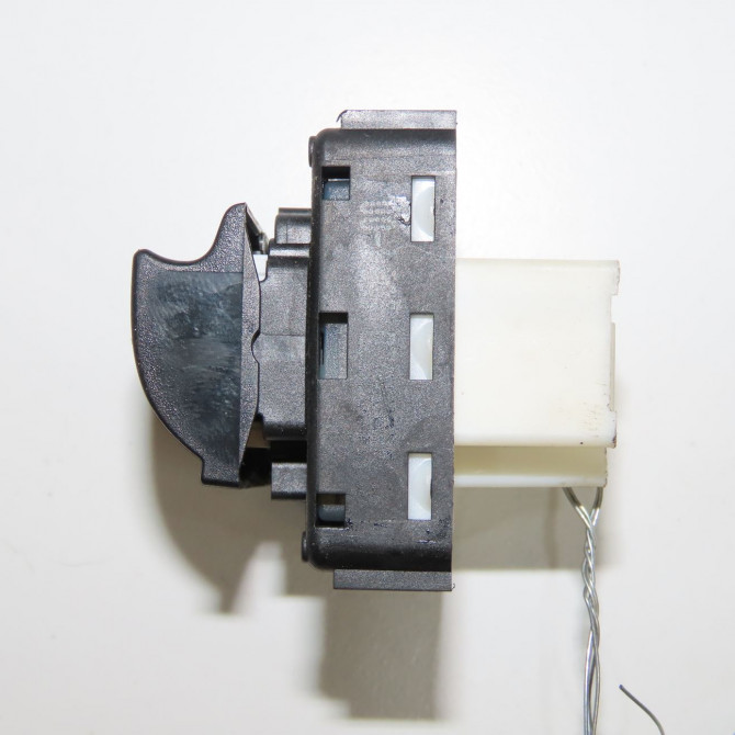 Commande lève-glace porte avant gauche occasion  98016298ZD 2