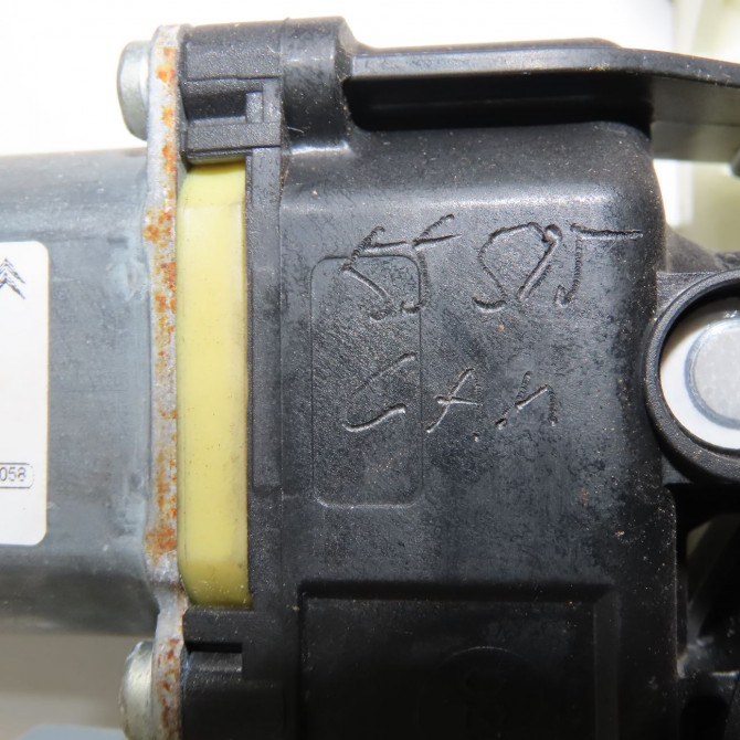 Mecanisme+moteur leve-glace avg occasion  9810287780 5