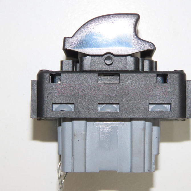 Commande lève-glace porte avant droite occasion  98016307ZD 2