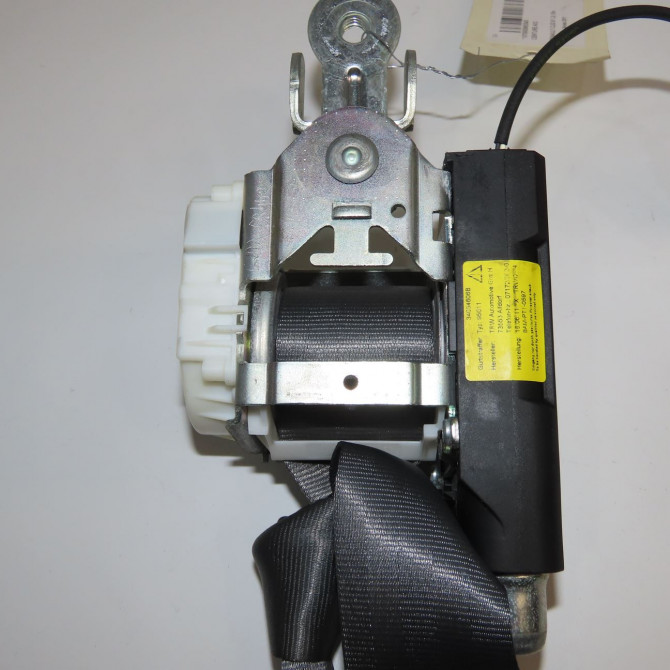 Ceinture avant droite occasion RENAULT CLIO III Phase 2 03-2009->12-2014 1.2i 16v 75ch 8200838217 3