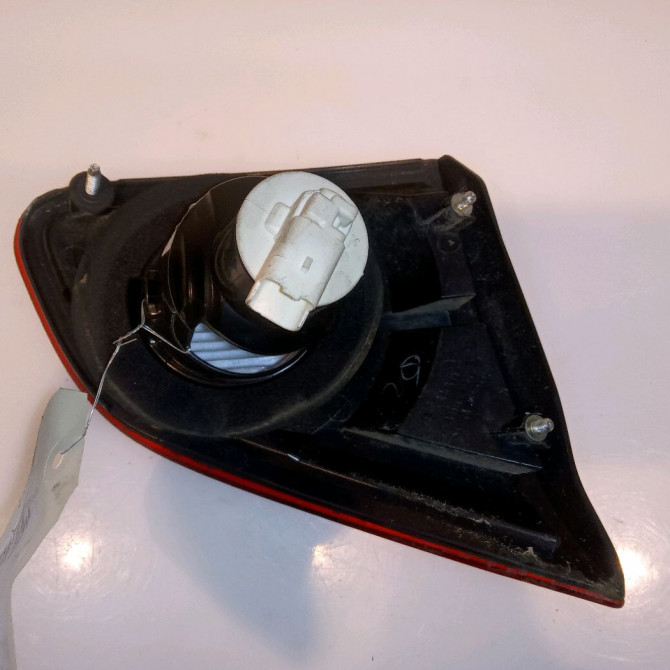 Feu arrière intérieur droit occasion NISSAN QASHQAI I Phase 1 04-1995->04-1999 2.0 DCI 150ch 26554BR01A 2