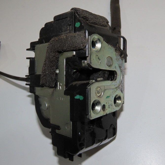 Serrure porte avd occasion NISSAN QASHQAI I Phase 2 03-2010->04-2014 1.6 DCI 130ch 80500EY11E 1