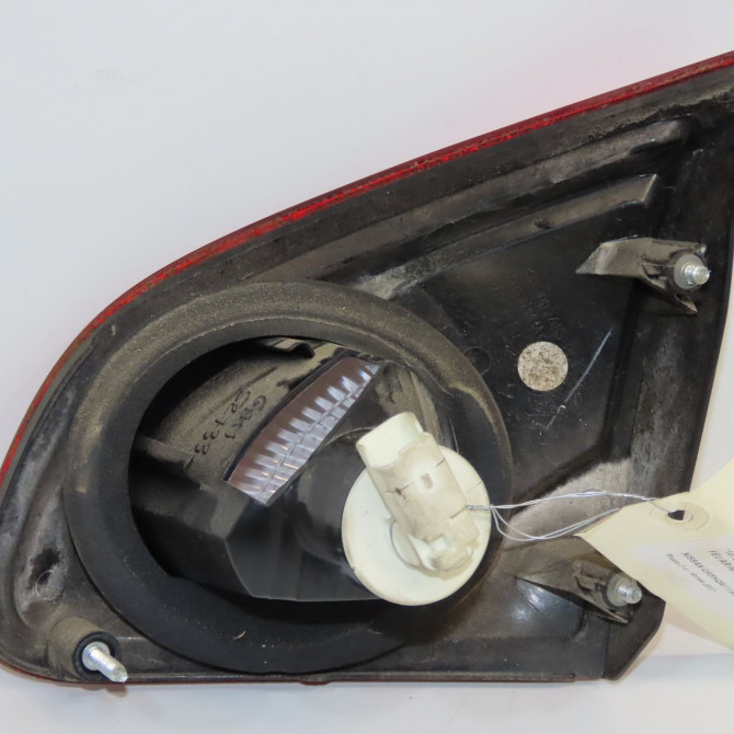 Feu arrière interieur gauche occasion NISSAN QASHQAI I Phase 2 03-2010->04-2014 1.6 DCI 130ch 26559BR01A 2