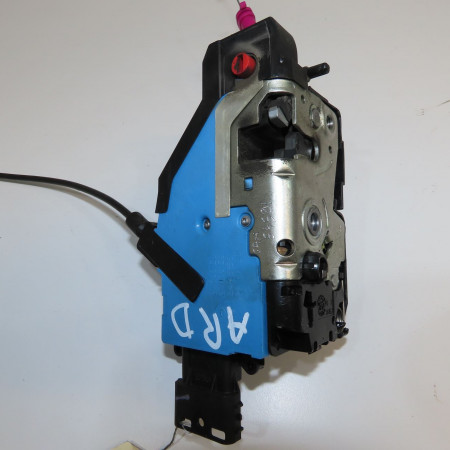 Serrure porte ard occasion CITROEN C3 PICASSO Phase 1 02-2009->08-2012 1.6 HDi 90ch 9810209180