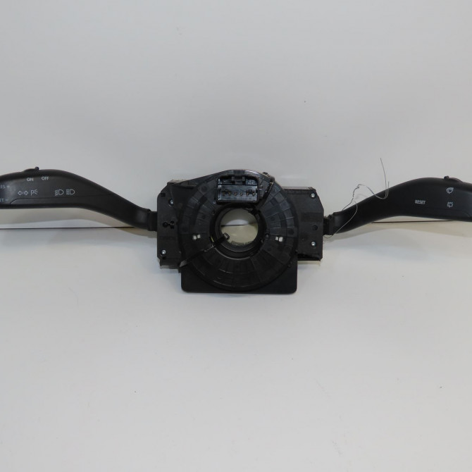 Bloc commodos occasion VOLKSWAGEN POLO IV Phase 2 05-2005->09-2009 1.4 TDI 70ch 6Q0953513G9B9 1