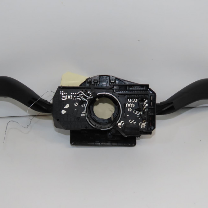 Bloc commodos occasion VOLKSWAGEN POLO IV Phase 2 05-2005->09-2009 1.4 TDI 70ch 6Q0953513G9B9 2