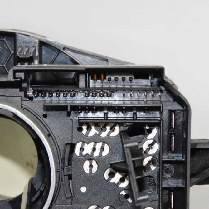 Bloc commodos occasion VOLKSWAGEN POLO IV Phase 2 05-2005->09-2009 1.4 TDI 70ch 6Q0953513G9B9 3