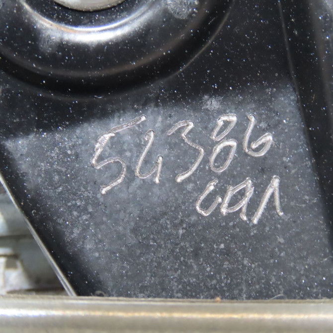 Mecanisme+moteur leve-glace avg occasion VOLKSWAGEN POLO IV Phase 2 05-2005->09-2009 1.4 TDI 70ch 6Q3837461J 7