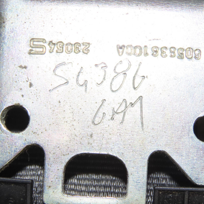 Ceinture avant gauche occasion VOLKSWAGEN POLO IV Phase 2 05-2005->09-2009 1.4 TDI 70ch 6Q3857705LRAA 6