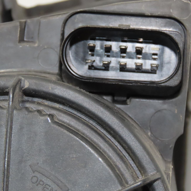 Phare gauche occasion VOLKSWAGEN POLO IV Phase 2 05-2005->09-2009 1.4 TDI 70ch 6Q1941007AT 3