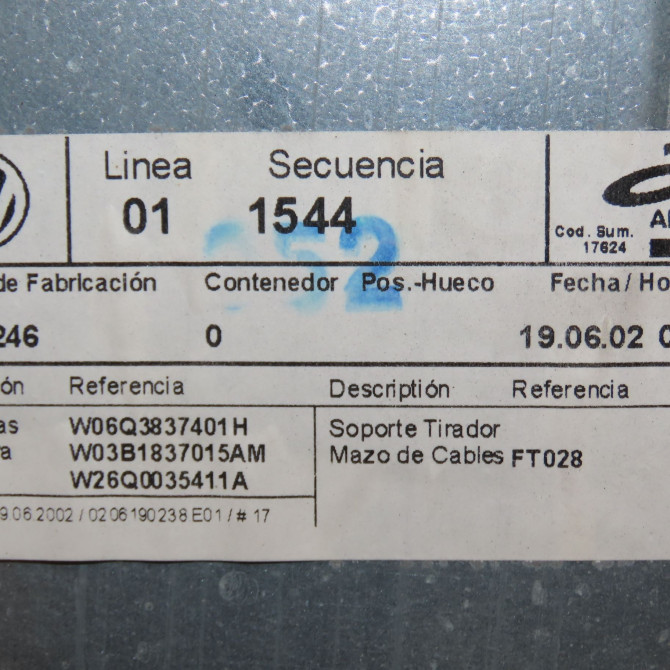 Mecanisme+moteur leve-glace avg occasion VOLKSWAGEN POLO IV Phase 1 01-2002->05-2005 1.2 65ch 6Q3837461J 5