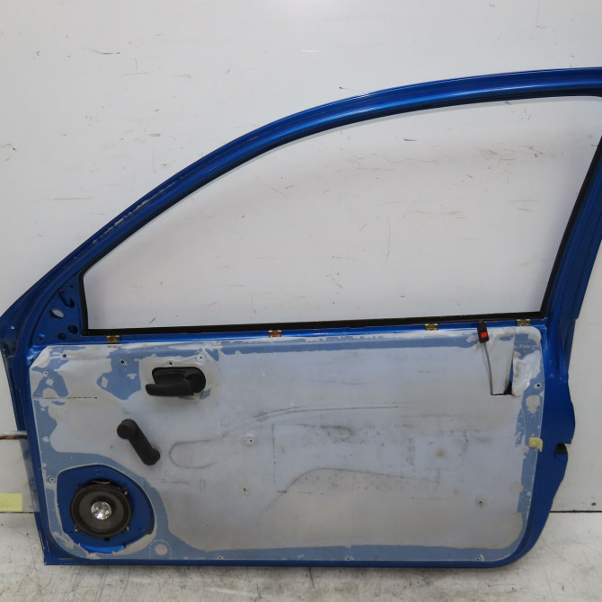 Porte avant droite occasion OPEL CORSA II Phase 2 04-1997->10-2000 1.0i 12v 55ch 90535080 2