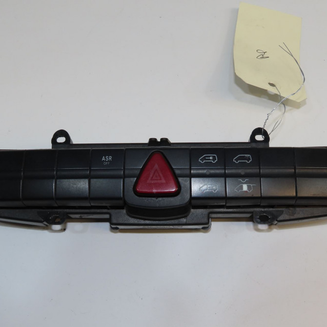 Bouton de warning occasion MERCEDES VITO II Phase 1 10-2003->09-2010 109 CDI 88ch 1