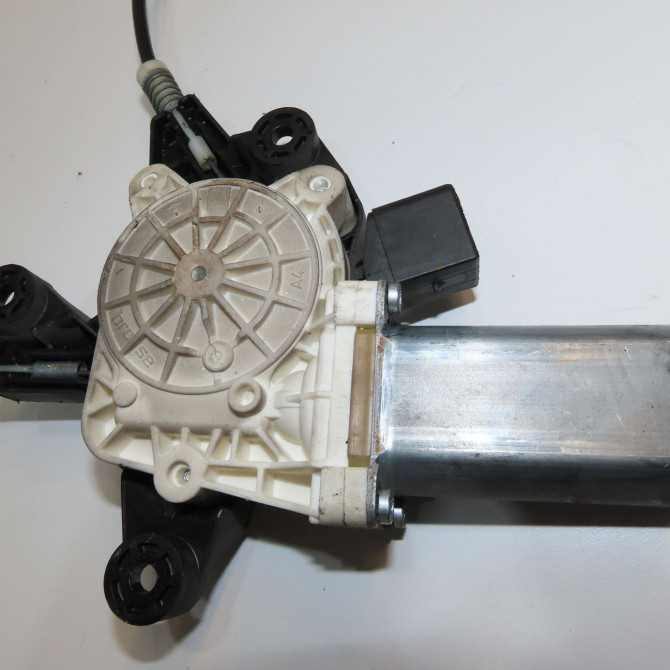 Mecanisme+moteur leve-glace avg occasion MERCEDES VITO II Phase 1 10-2003->09-2010 109 CDI 88ch 6397200446 4