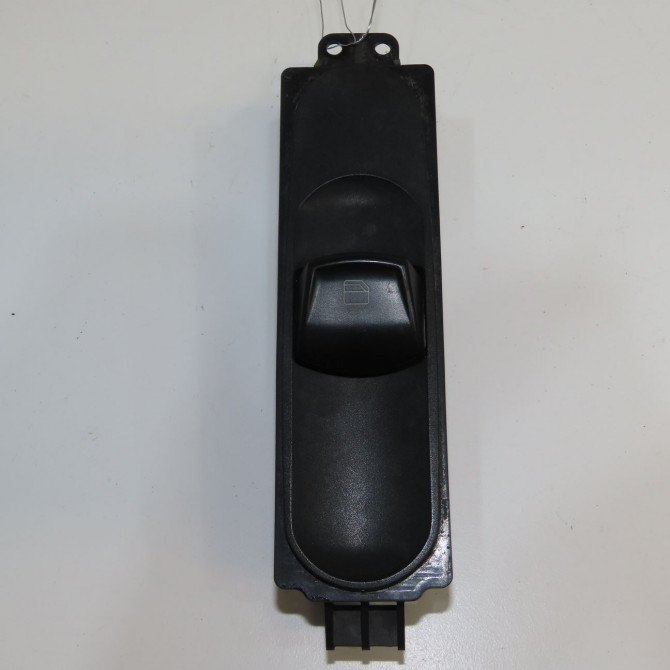 Commande lève-glace porte avant droite occasion MERCEDES VITO II Phase 1 10-2003->09-2010 109 CDI 88ch 6395451413 1