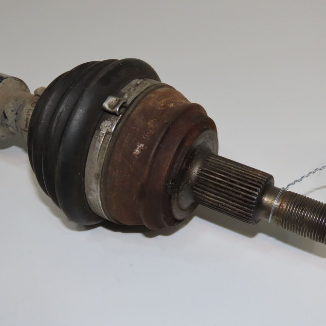 Transmission avant droite occasion VOLKSWAGEN GOLF IV GOLF IV Phase 1 1998-01-01->2005-06-30 1.4i 75ch 2