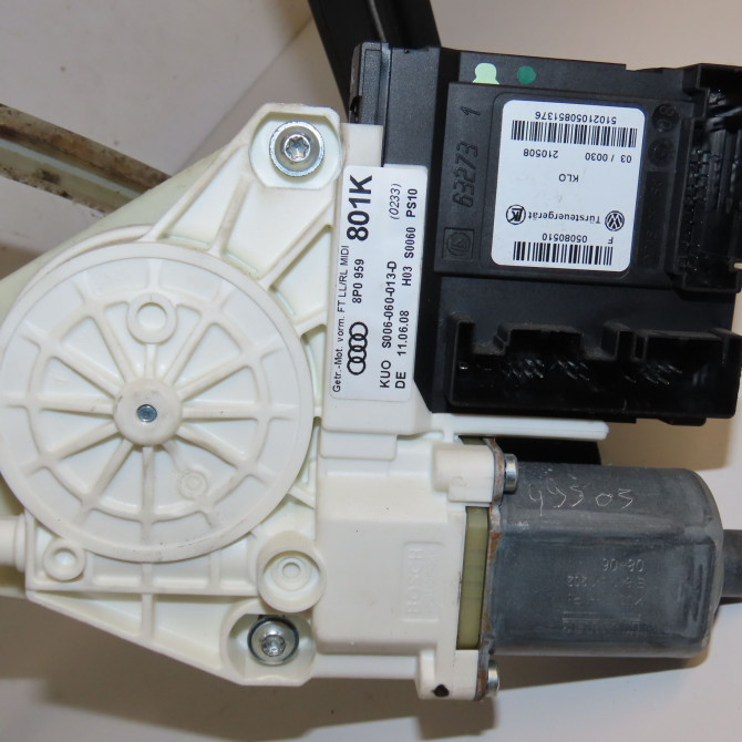 Mecanisme+moteur leve-glace avg occasion  8P4837461C 3