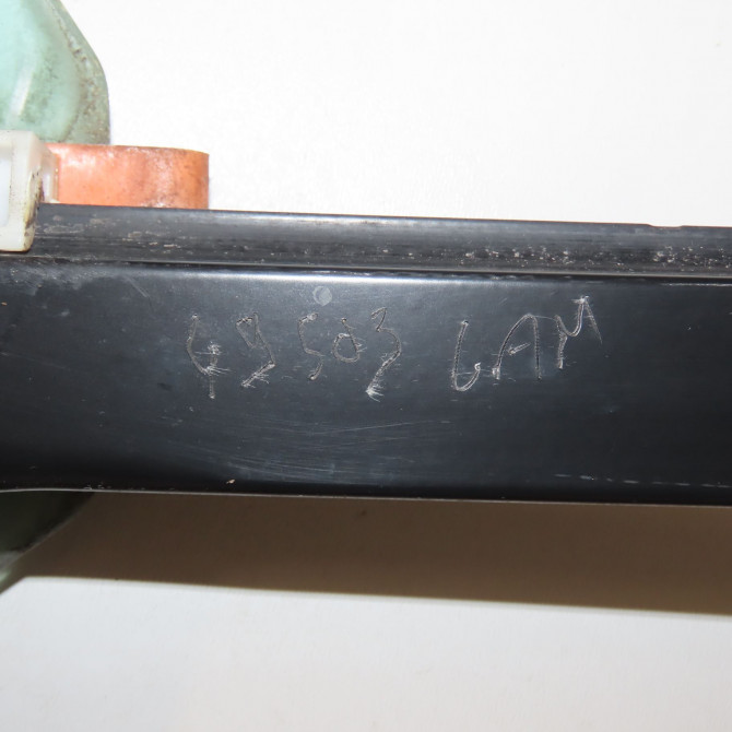 Mecanisme+moteur leve-glace avg occasion  8P4837461C 7