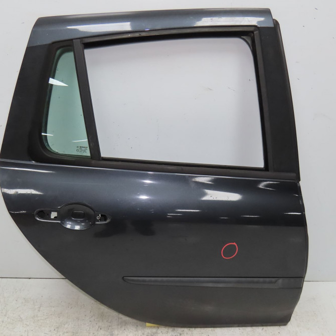 Porte arrière droite occasion RENAULT CLIO III Phase 1 04-1995->04-1999 1.5 DCI 70ch 7751478294 1
