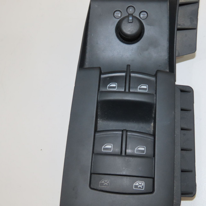 Commande lève-glace porte avant gauche occasion  4F0959851F5PR 2