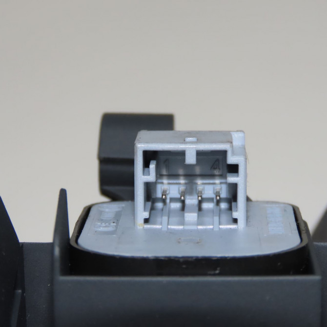 Commande lève-glace porte avant gauche occasion  4F0959851F5PR 4