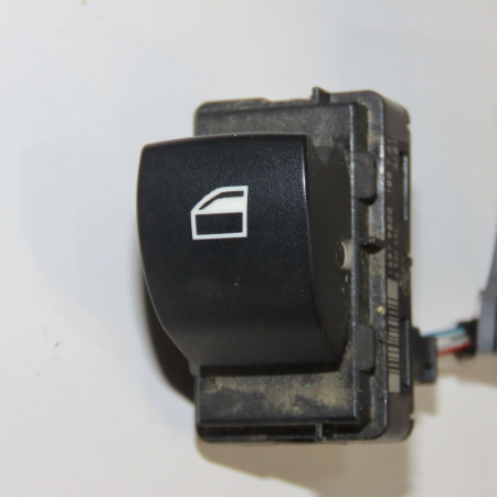 Commande lève-glace porte avant droite occasion B.M.W. SERIE 1 I Phase 1 01-2007->07-2011 118d 143ch 61319162998