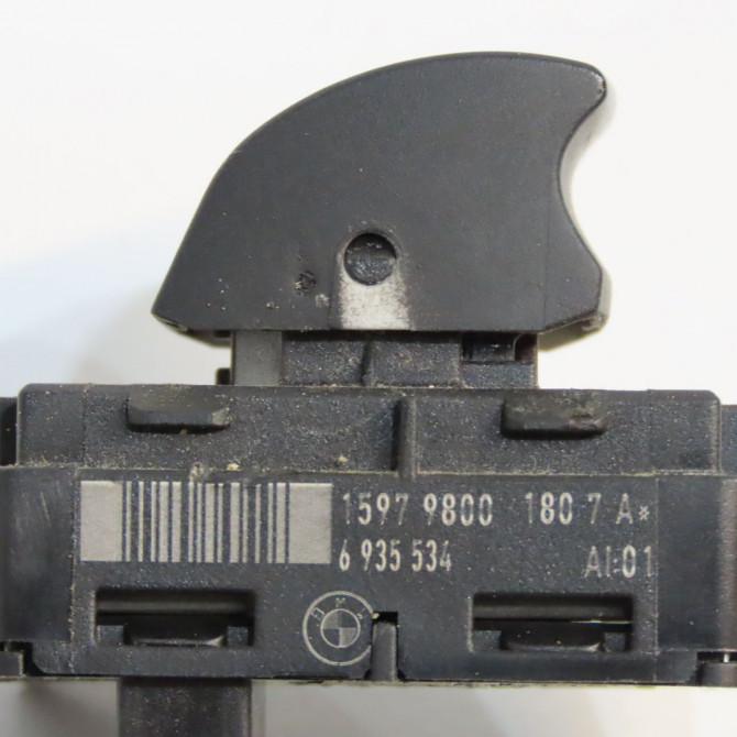 Commande lève-glace porte avant droite occasion B.M.W. SERIE 1 I Phase 1 01-2007->07-2011 118d 143ch 61319162998 3