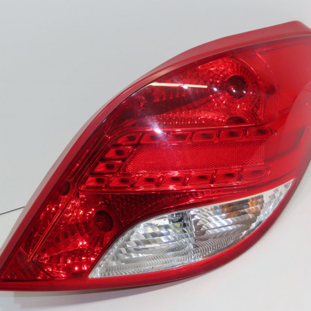 Feu arrière droit occasion PEUGEOT 207 CC Phase 1 03-2007->... 1.6 THP 150ch 6351HR