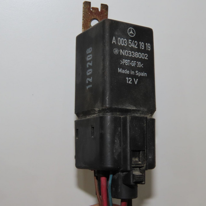 Ventilateur de refroidissement occasion MERCEDES VITO II Phase 1 10-2003->09-2010 109 CDI 88ch 4