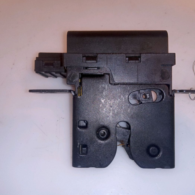 Serrure coffre arrière occasion PEUGEOT 308 I Phase 1 SW 05-2008->03-2011 1.6 HDI 110ch 8719G5 1