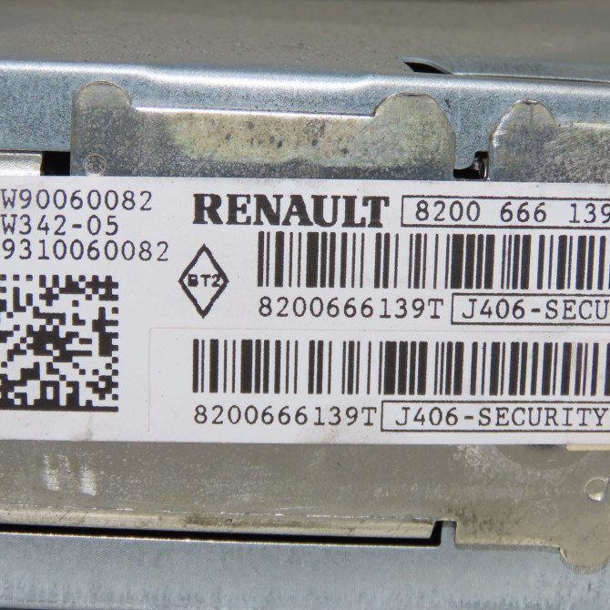 Autoradio occasion RENAULT MODUS Phase 2 01-2008->12-2012 1.5 DCI 85ch 8200666139 4
