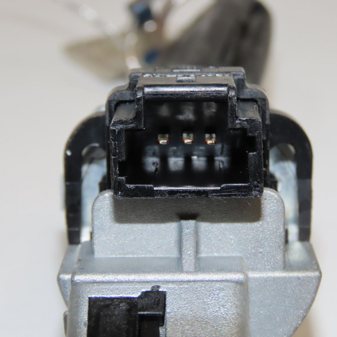 Antivol de direction occasion PEUGEOT 307 Phase 2 SW 06-2005->07-2008 1.6 HDI 90ch 4162XT 2