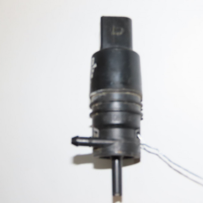 Pompe lave-glace avant occasion FORD MUSTANG VII phase 1 06-2015->... 4839166 1