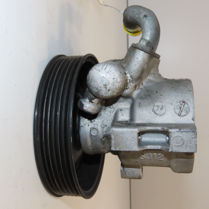 Pompe direction assistee occasion CHEVROLET CAPTIVA Phase 1 04-1995->04-1999 2.0 VCDI 127ch 25980806 5