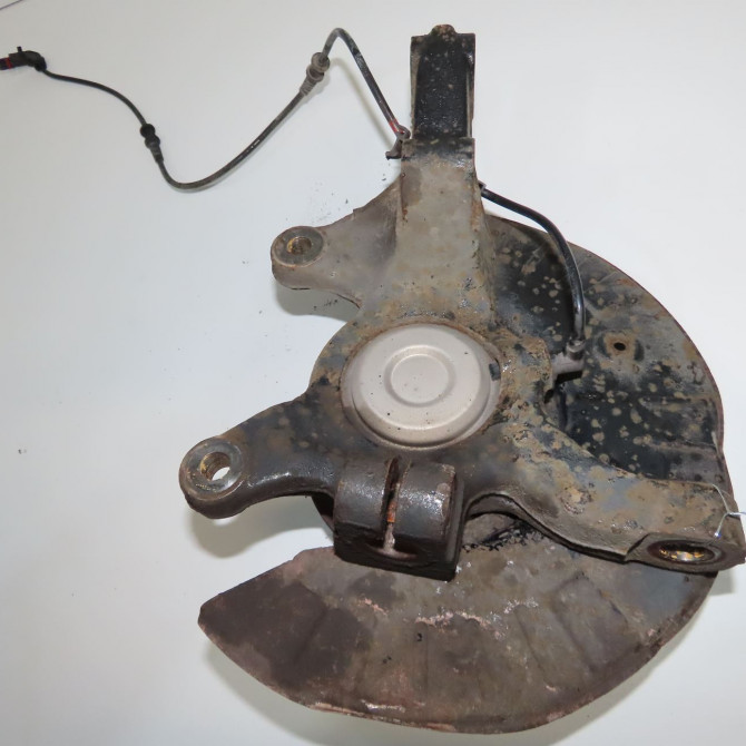 Moyeu avg occasion MERCEDES VITO II Phase 1 10-2003->09-2010 109 CDI 88ch 2