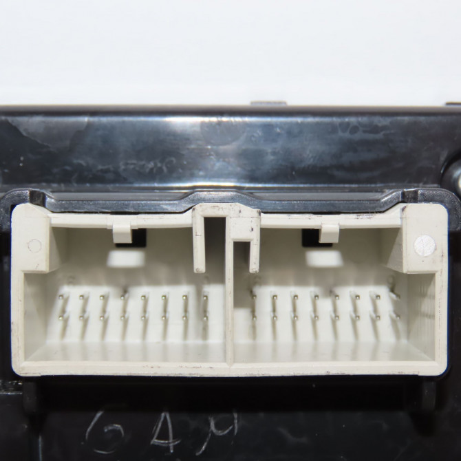 Commande de chauffage occasion VOLKSWAGEN TIGUAN I TIGUAN I Phase 2 2011-04-01->2016-12-31 2.0 TDI 140ch 1K8907044CDZJU 4