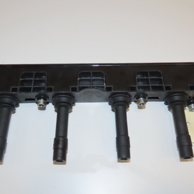 Bobine allumage occasion OPEL ASTRA II Phase 1 04-1998->09-2004 1.6i 16v 100ch 19005212 2