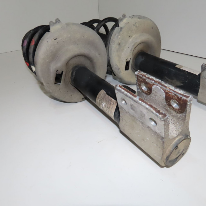 Amortisseur avant droit occasion PEUGEOT PARTNER II Phase 3 04-2015->... 1.6 BlueHDI 100ch 9684479180 2