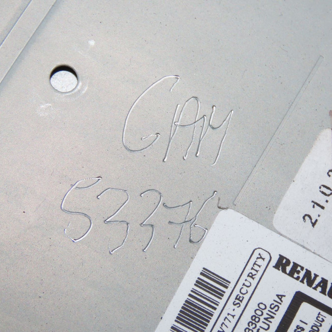 Autoradio occasion RENAULT TWINGO II Phase 2 12-2011->12-2014 1.2i 16v 75ch 281158481R 4