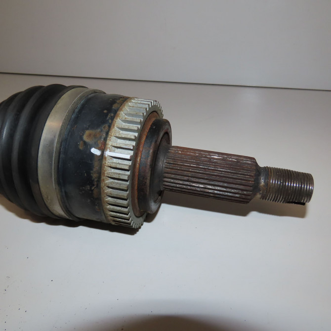 Transmission avant droite occasion  495012Y060SJ 2