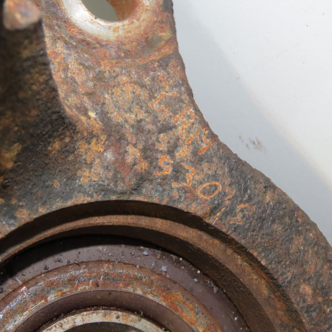 Moyeu avg occasion CITROEN C-CROSSER Phase 1 04-1995->04-1999 2.2 HDI 160ch 330791 3