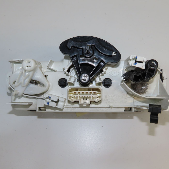 Commande de chauffage occasion RENAULT KANGOO II Phase 1 01-2008->03-2013 1.5 DCI 75ch 275109404R 2